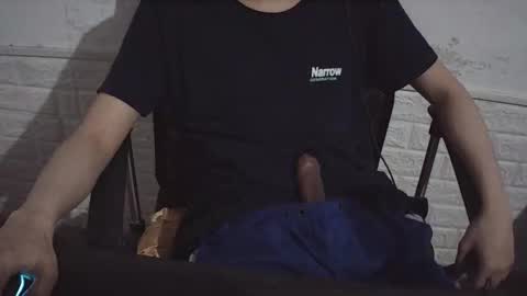 Snapshot of erian_va chatting on November 2025 02:01:01 AM Erian online show from November 2025 02:01:01 AM