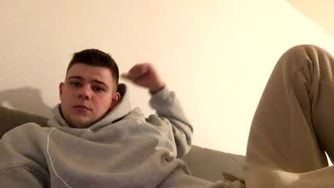 eric123754216 online show from November 2025 04:24:01 PM