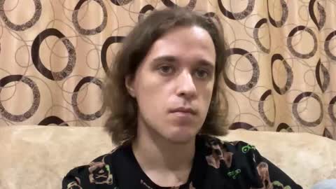 Snapshot of eric_blond chatting on October 2025 04:05:01 PM Eric online show from October 2025 04:05:01 PM