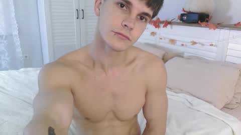 Eric Crush online show from October 2025 04:29:02 AM