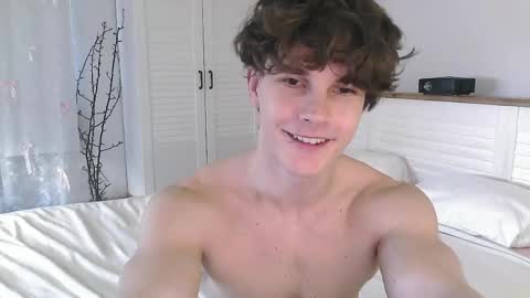 Eric Crush online show from March 2026 04:16:02 AM