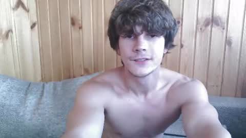 Eric Crush online show from July 2026 04:32:01 AM
