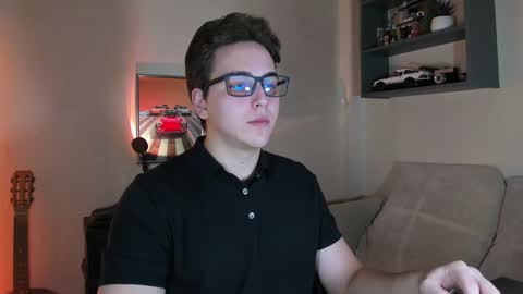 Snapshot of eric_ether chatting on November 2025 06:06:02 PM Eric online show from November 2025 06:06:02 PM