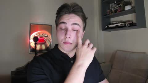 Snapshot of eric_ether chatting on November 2025 08:19:02 PM Eric online show from November 2025 08:19:02 PM