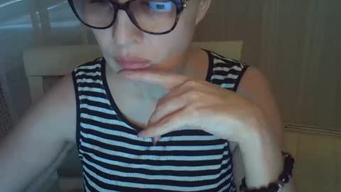 erica_lynn online show from April 2026 01:18:01 PM
