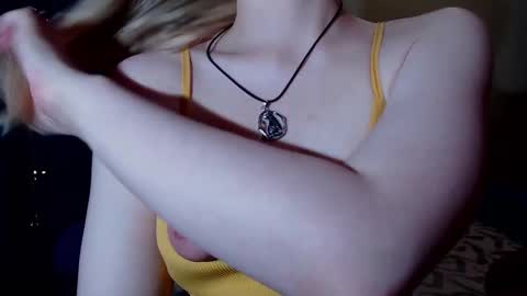 Erica online show from September 2025 04:54:01 PM