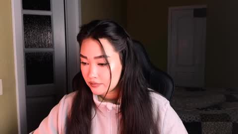 Snapshot of erica_wayne chatting on January 2025 01:27:01 PM Erica Wayne online show from January 2025 01:27:01 PM