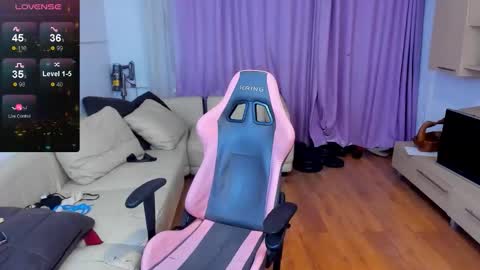 Snapshot of ericabunny chatting on November 2025 03:27:01 AM Erika online show from November 2025 03:27:01 AM