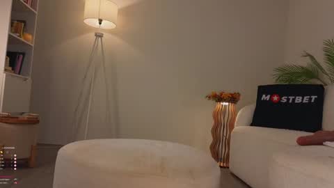 Snapshot of ericamiracle15 chatting on December 2024 10:02:02 AM Call me Erica online show from December 2024 10:02:02 AM