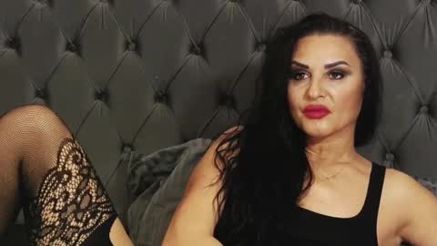 Erica online show from December 2024 10:12:01 PM