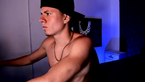 Erick  online show from April 2026 12:30:01 AM