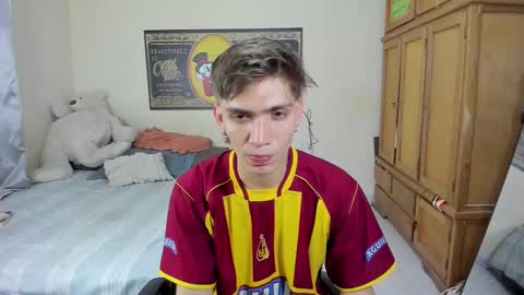 erick_de_rossee online show from February 2026 09:19:01 PM