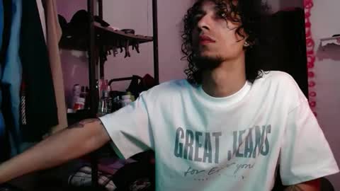 Snapshot of erick_martinezz chatting on April 2026 09:45:01 PM erick online show from April 2026 09:45:01 PM