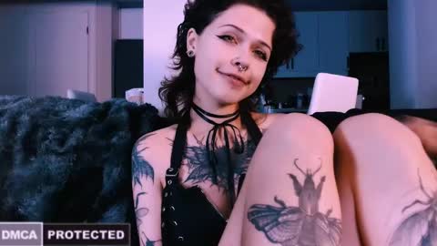 Snapshot of erii_xoxo chatting on November 2025 04:01:01 AM Rainbow on your spoon online show from November 2025 04:01:01 AM