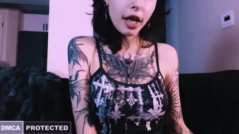 Snapshot of erii_xoxo chatting on November 2025 05:29:02 AM Rainbow on your spoon online show from November 2025 05:29:02 AM