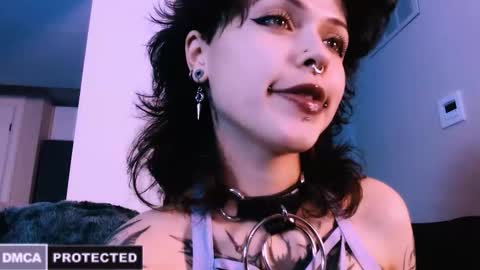 Snapshot of erii_xoxo chatting on December 2025 03:25:01 AM Rainbow on your spoon online show from December 2025 03:25:01 AM