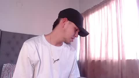 Erik rodriguez online show from May 2026 09:45:01 PM