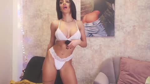 Snapshot of erikabeee1 chatting on January 2025 06:46:01 AM Erikabeee online show from January 2025 06:46:01 AM