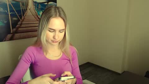 Snapshot of erikagavin chatting on December 2024 01:11:02 PM Erika online show from December 2024 01:11:02 PM