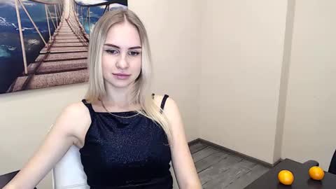 Snapshot of erikagavin chatting on December 2024 12:51:02 PM Erika online show from December 2024 12:51:02 PM