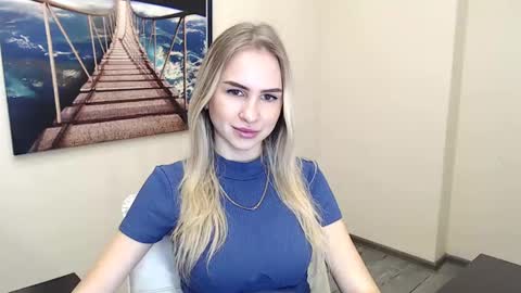 Snapshot of erikagavin chatting on December 2024 01:17:01 PM Erika online show from December 2024 01:17:01 PM