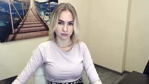 Snapshot of erikagavin chatting on December 2024 04:13:02 PM Erika online show from December 2024 04:13:02 PM