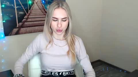 Snapshot of erikagavin chatting on January 2025 03:47:01 PM Erika online show from January 2025 03:47:01 PM