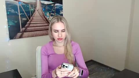 Snapshot of erikagavin chatting on January 2025 04:02:01 PM Erika online show from January 2025 04:02:01 PM