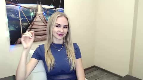 Snapshot of erikagavin chatting on February 2025 04:16:01 PM Erika online show from February 2025 04:16:01 PM