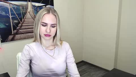 Snapshot of erikagavin chatting on February 2025 01:06:01 PM Erika online show from February 2025 01:06:01 PM