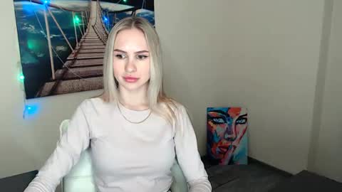 Snapshot of erikagavin chatting on February 2025 01:14:01 PM Erika online show from February 2025 01:14:01 PM