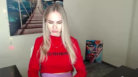 Snapshot of erikagavin chatting on September 2025 11:45:02 AM Erika online show from September 2025 11:45:02 AM