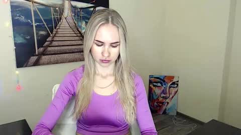 Snapshot of erikagavin chatting on September 2025 11:46:02 AM Erika online show from September 2025 11:46:02 AM