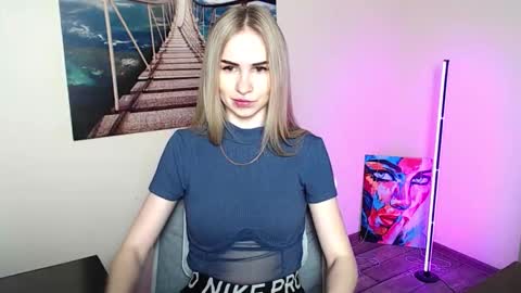 Snapshot of erikagavin chatting on June 2026 11:49:02 AM Erika online show from June 2026 11:49:02 AM