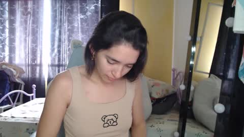 erina_1 online show from October 2025 04:29:01 PM