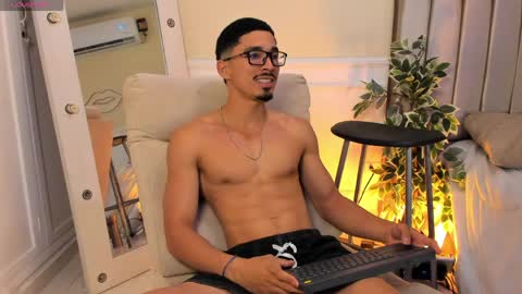 eros_becker_ online show from April 2026 02:22:02 AM