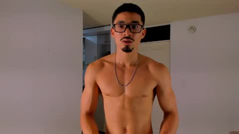 Snapshot of eros_becker_ chatting on May 2026 12:39:01 AM eros_becker_ online show from May 2026 12:39:01 AM
