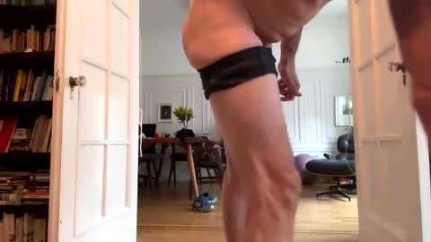 erosforcouples online show from October 2025 05:12:02 PM