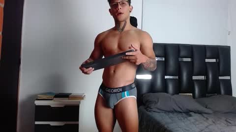 Eros online show from November 2025 06:12:01 PM