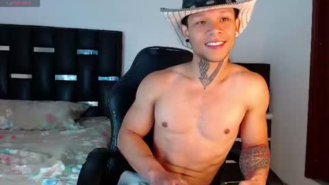 Snapshot of erosscott chatting on August 2026 03:55:01 PM Eros online show from August 2026 03:55:01 PM