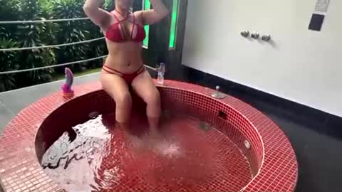 Snapshot of erotic_butterfly chatting on March 2025 09:48:01 PM April online show from March 2025 09:48:01 PM