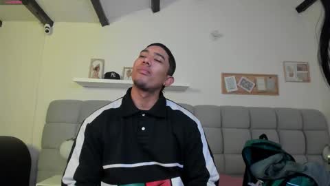 Snapshot of erotic_sins chatting on December 2025 03:01:01 AM erotic_sins online show from December 2025 03:01:01 AM