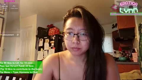 Snapshot of eroticalynn chatting on November 2025 07:03:01 PM Lynn online show from November 2025 07:03:01 PM