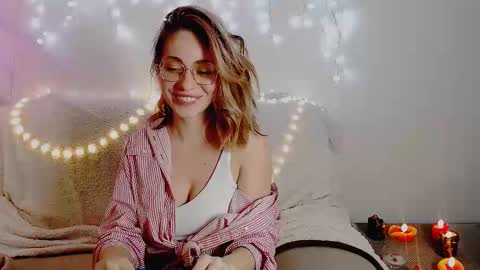 LylaXXX online show from January 2025 04:26:01 PM