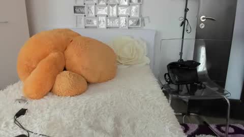 Snapshot of eroticsensualkitty4u chatting on February 2025 11:30:02 AM eroticsensualkitty4u online show from February 2025 11:30:02 AM