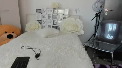 Snapshot of eroticsensualkitty4u chatting on October 2025 07:30:01 AM eroticsensualkitty4u online show from October 2025 07:30:01 AM