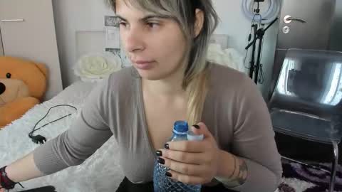 Snapshot of eroticsensualkitty4u chatting on November 2025 09:53:02 AM eroticsensualkitty4u online show from November 2025 09:53:02 AM