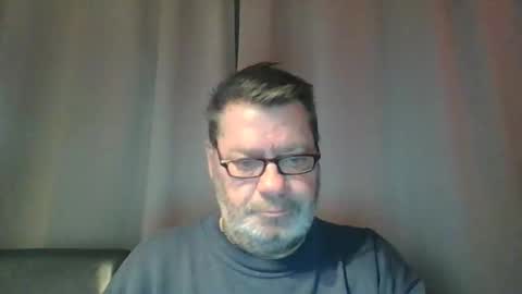 Snapshot of erwin1966 chatting on January 2025 12:27:01 AM Erwins room welcome sound on online show from January 2025 12:27:01 AM