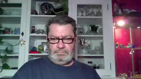 Snapshot of erwin1966 chatting on January 2025 12:17:01 AM Erwins room welcome sound on online show from January 2025 12:17:01 AM