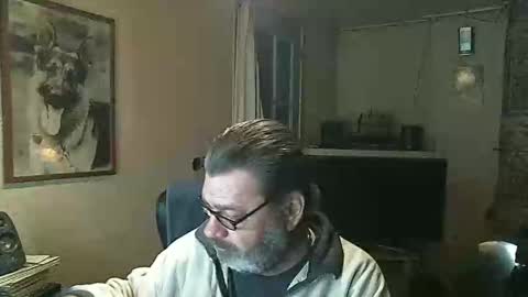Snapshot of erwin1966 chatting on February 2025 11:58:02 PM Erwins room welcome sound on online show from February 2025 11:58:02 PM